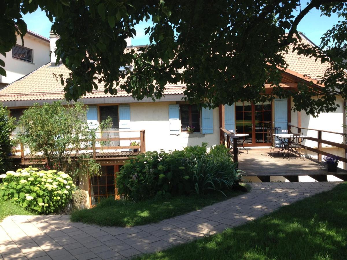 Bed and Breakfast Le Pre Juriens Экстерьер фото